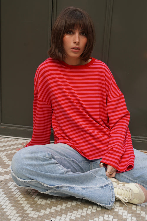 Enza T-shirt with red collar