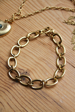Gold chain bracelet