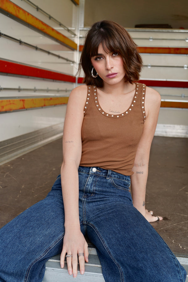 Top Brown Ora