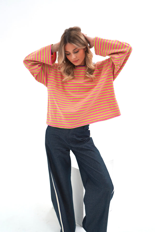 Enza T-shirt with electric blue collar