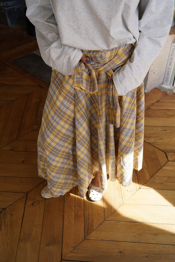 Mustard skirt, shirt style