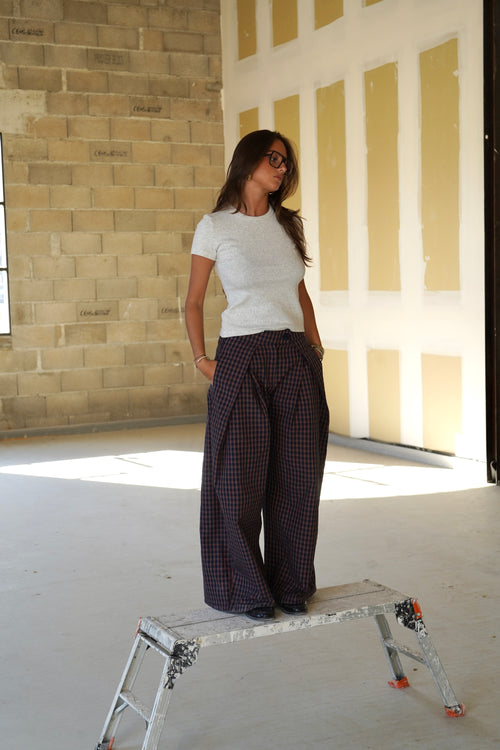New blue and red Léana