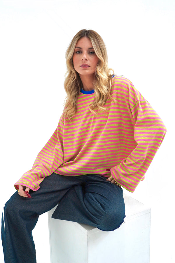 Enza T-shirt with electric blue collar