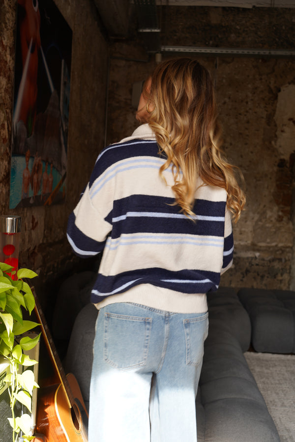 Pull Liverpool Bleu