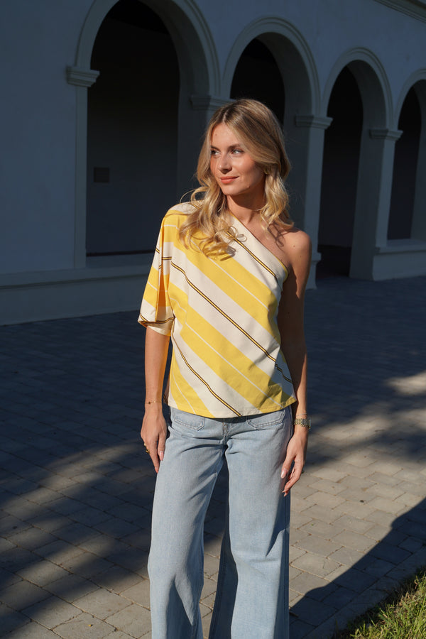 Claudette top