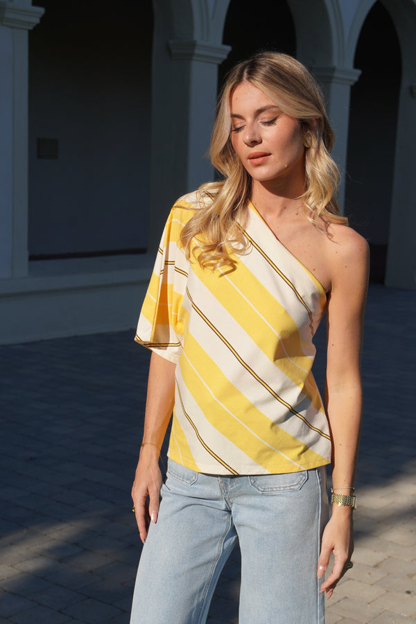 Claudette top