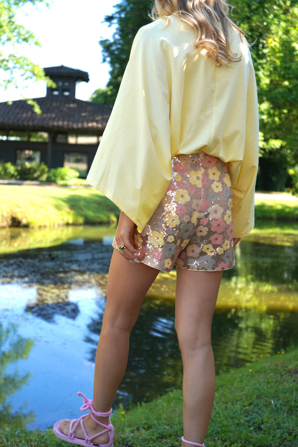 Short Fiesta Flowers
