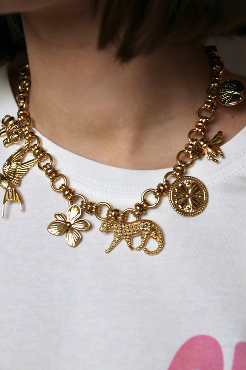 Animal pendant necklace