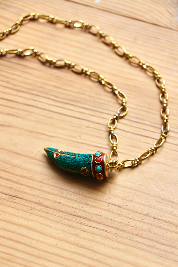 Turquoise horn necklace